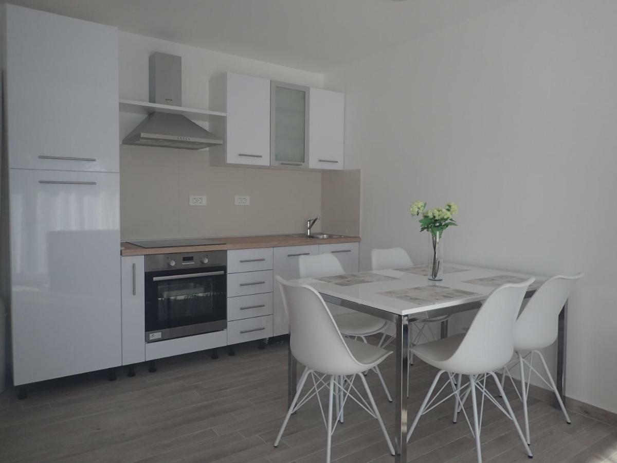 Apartments Del Mar ซริกเวนิซา ภายนอก รูปภาพ